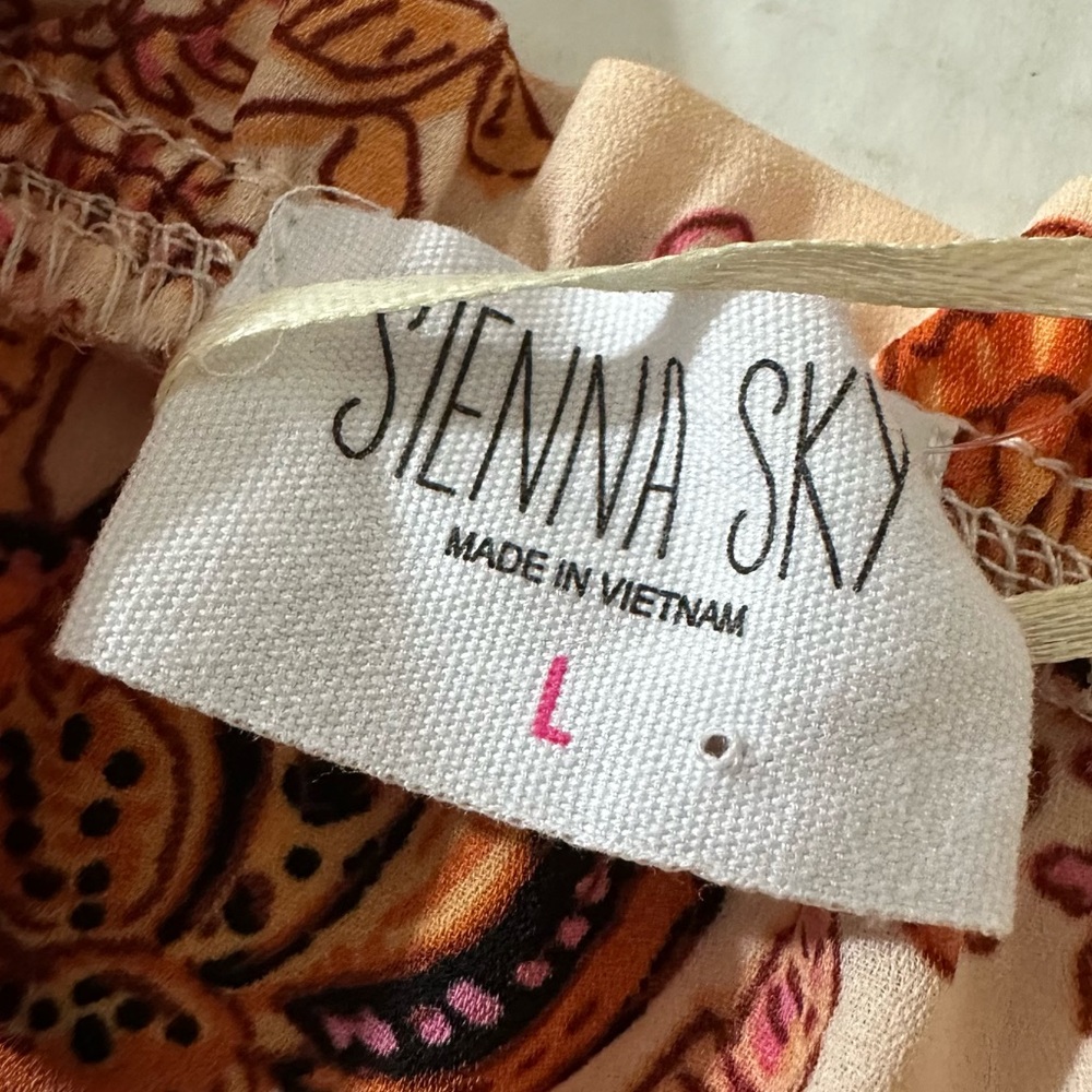 Sienna Sky Floral Print Crop Tank Top L - Picture 2 of 4